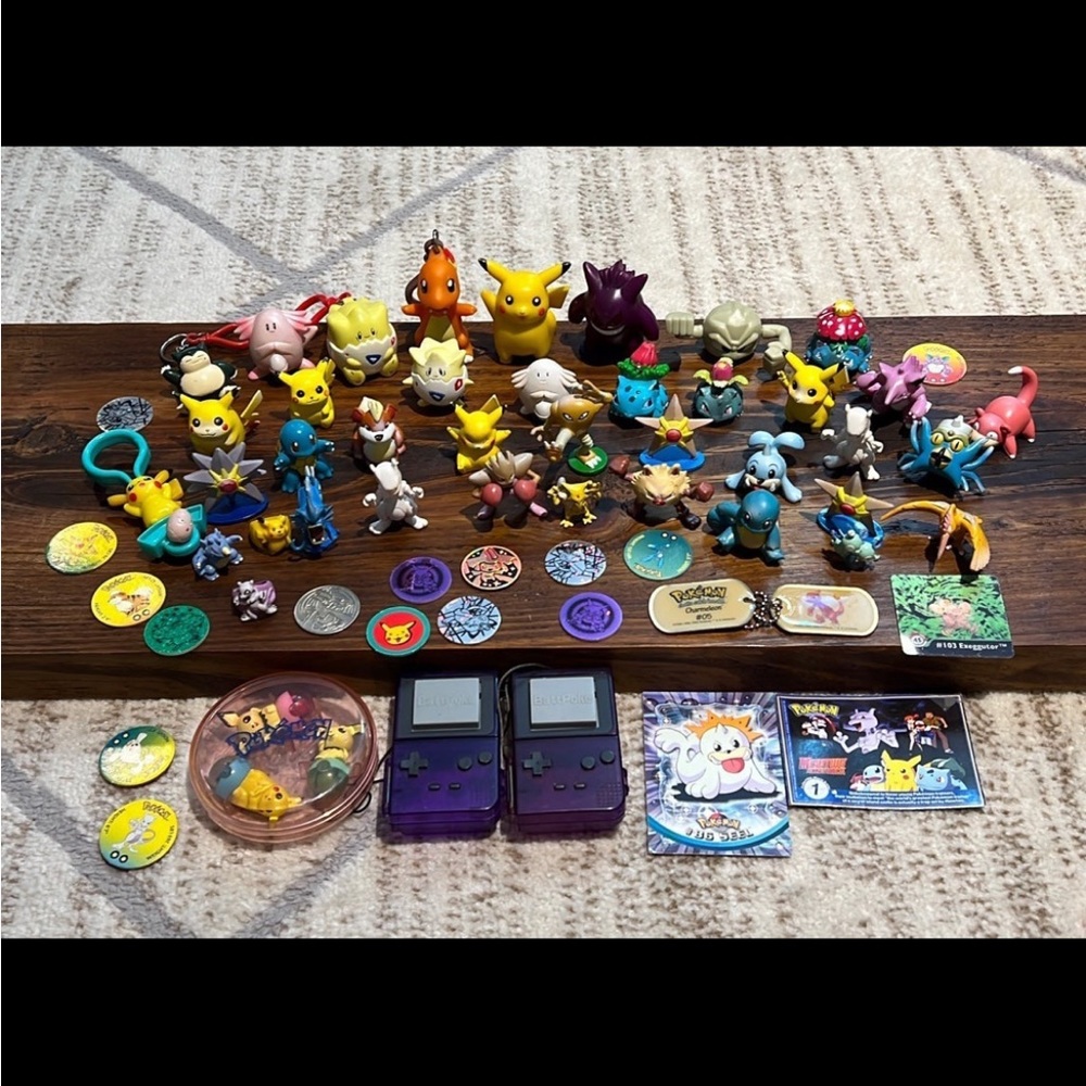 Massive Vintage 70 Pokémon Figure/Toy lot